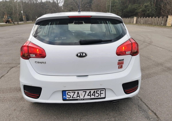 Kia Ceed cena 43999 przebieg: 71000, rok produkcji 2017 z Zawiercie małe 326